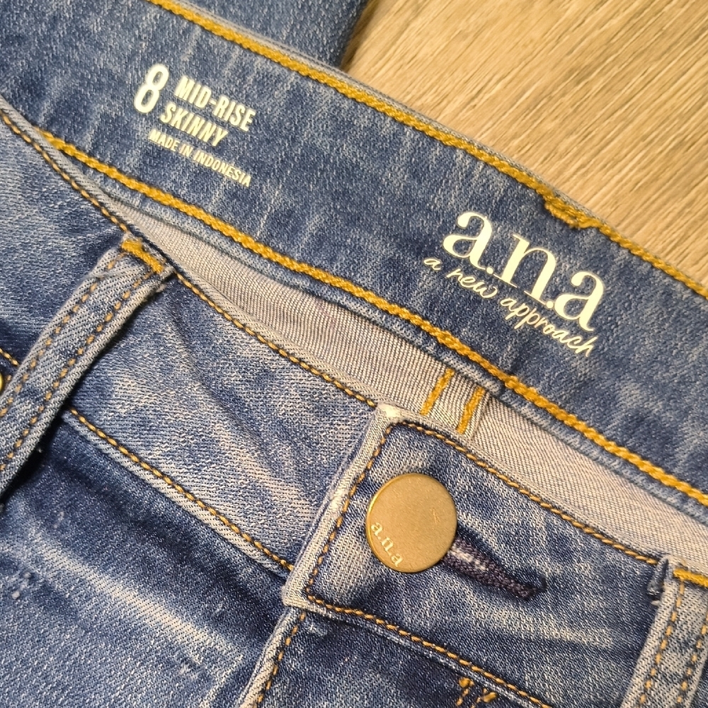 sac336 Mid Rise w/29" Inseam Skinny a.n.a Women's Denim Jeans Size 8 - Picture 2 of 4